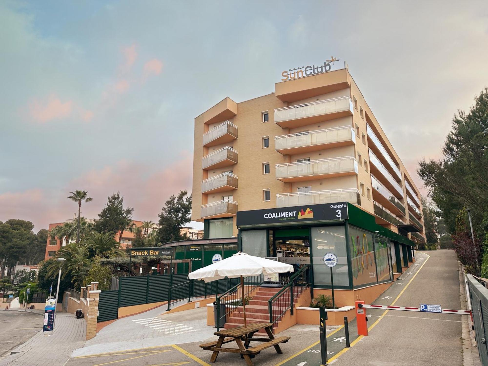 Aparthotel Sunclub Salou Exteriör bild